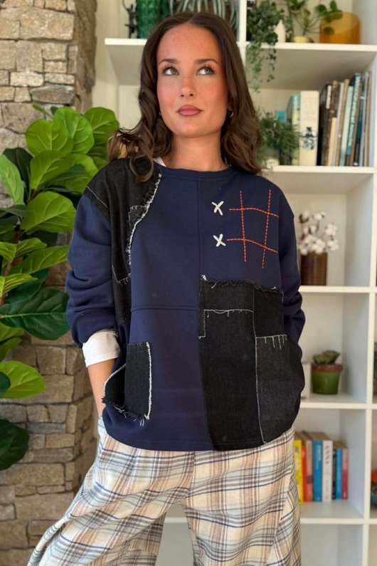 Duran Panel Grid Applique Sweatshirt Navy